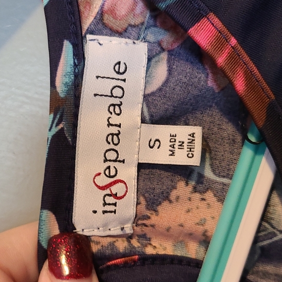 Floral blouse - Picture 3 of 3